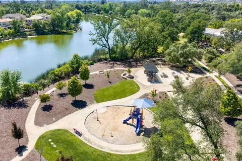 View/Area - 4792 Crowne Point Ct, Rocklin, CA 95677 photo 7 of 8
