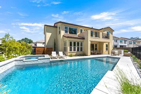 4792 Crowne Point Ct, Rocklin, CA 95677
