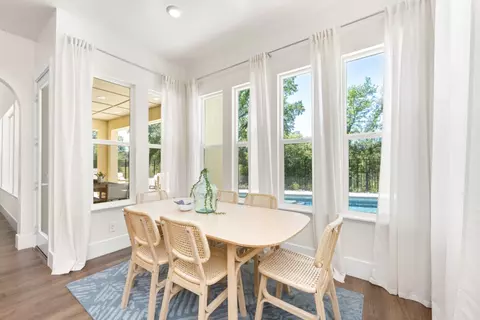 Dining - 4792 Crowne Point Ct, Rocklin, CA 95677 photo 4 of 4