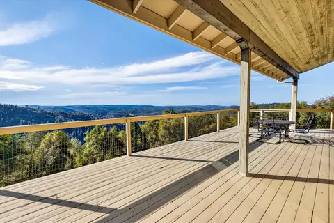 Exterior - 19165 Leopard Ct, Grass Valley, CA 95949 photo 4 of 19