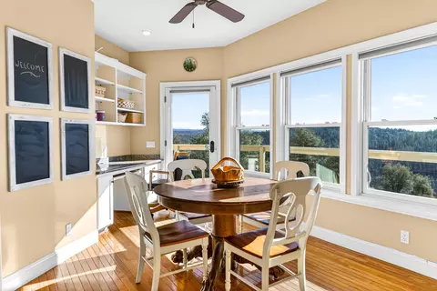 Dining - 19165 Leopard Ct, Grass Valley, CA 95949 photo 1 of 3