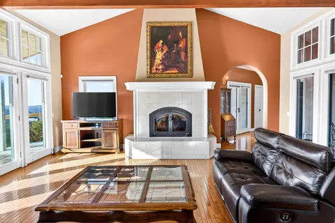 19165 Leopard Ct, Grass Valley, CA 95949