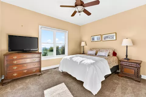Bedroom - 19165 Leopard Ct, Grass Valley, CA 95949 photo 4 of 9