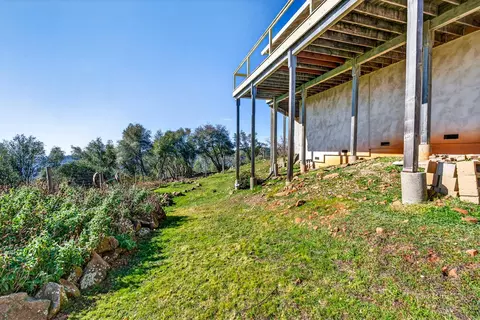 Exterior - 19165 Leopard Ct, Grass Valley, CA 95949 photo 12 of 19
