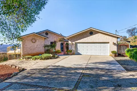 Exterior - 19165 Leopard Ct, Grass Valley, CA 95949 photo 2 of 19