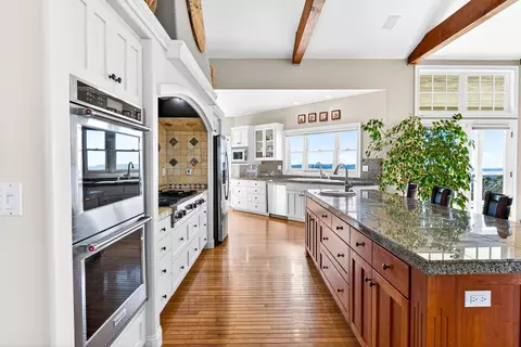 Kitchen - 19165 Leopard Ct, Grass Valley, CA 95949 photo 3 of 9
