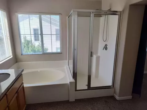 Bath - 1153 Powell Ct, Tracy, CA 95304 photo 4 of 4