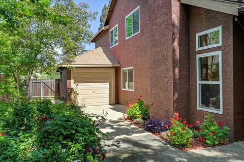 Exterior - 5653 Adobe Rd, Rocklin, CA 95765 photo 9 of 12