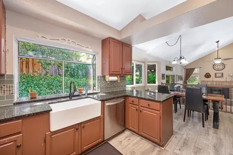 Kitchen - 5653 Adobe Rd, Rocklin, CA 95765 photo 3 of 3