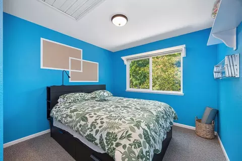 Bedroom - 5653 Adobe Rd, Rocklin, CA 95765 photo 2 of 5