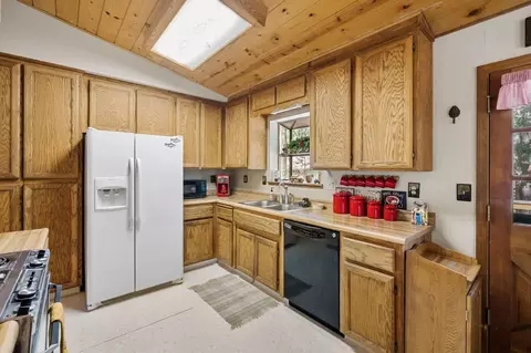 Kitchen - 2798 Saint Moritz Dr, Arnold, CA 95223 photo 2 of 3