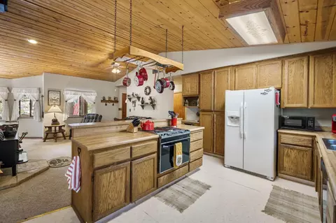 Kitchen - 2798 Saint Moritz Dr, Arnold, CA 95223 photo 3 of 3