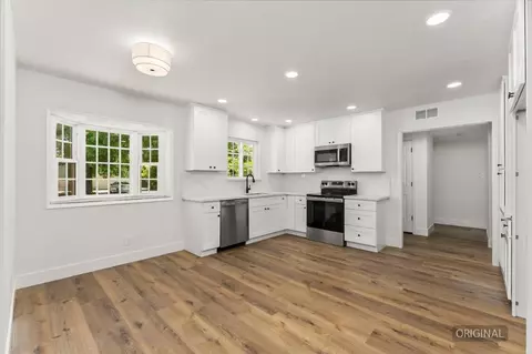 Kitchen - 211 E Yorkshire Dr, Stockton, CA 95207 photo 1 of 3