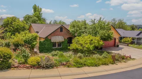 281 Oak Tree Cir, Murphys, CA 95247