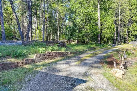 Exterior - 5415 Robert Rd, Pollock Pines, CA 95726 photo 11 of 25