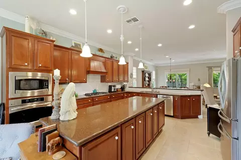 Kitchen - 1316 Maple Valley St, Manteca, CA 95336 photo 5 of 7
