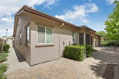 Exterior - 1316 Maple Valley St, Manteca, CA 95336 photo 9 of 15
