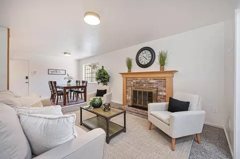 Living - 1338 Meredith Way, Carmichael, CA 95608 photo 5 of 7