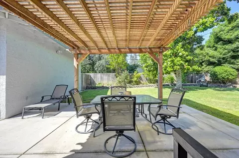 Exterior - 1338 Meredith Way, Carmichael, CA 95608 photo 14 of 30