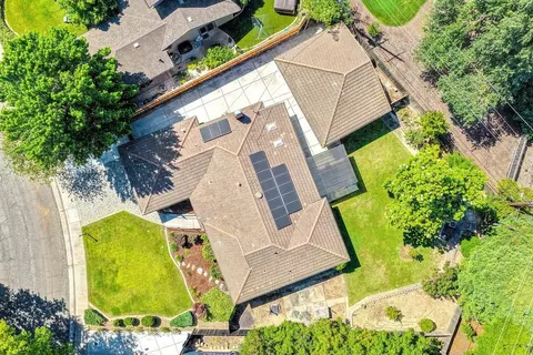 View/Area - 1338 Meredith Way, Carmichael, CA 95608 photo 6 of 22