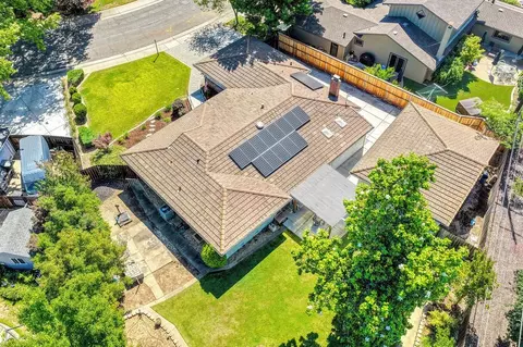 View/Area - 1338 Meredith Way, Carmichael, CA 95608 photo 8 of 22