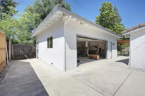Exterior - 1338 Meredith Way, Carmichael, CA 95608 photo 29 of 30