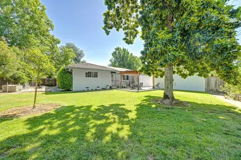 Exterior - 1338 Meredith Way, Carmichael, CA 95608 photo 21 of 30