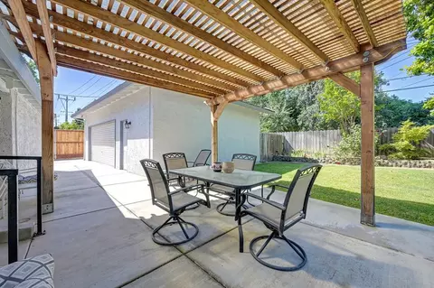 Exterior - 1338 Meredith Way, Carmichael, CA 95608 photo 16 of 30
