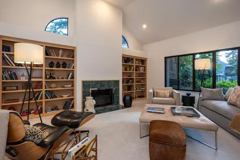 Living - 7306 Hillcrest Dr, Modesto, CA 95356 photo 4 of 5