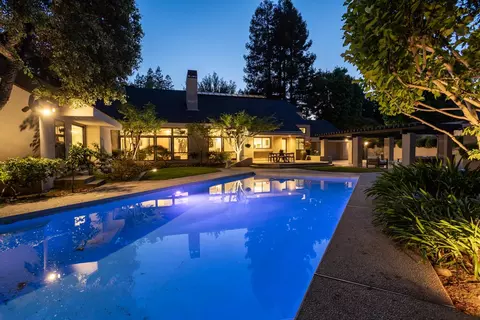 Exterior - 7306 Hillcrest Dr, Modesto, CA 95356 photo 3 of 12