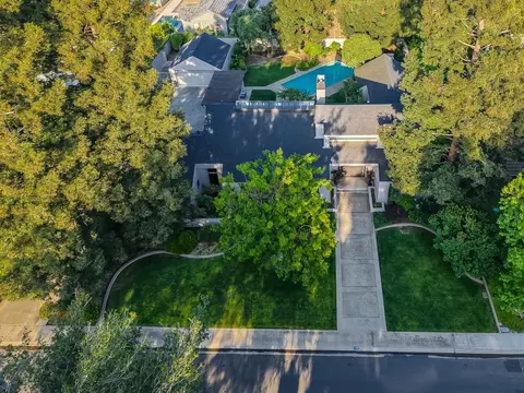 View/Area - 7306 Hillcrest Dr, Modesto, CA 95356 photo 1 of 4