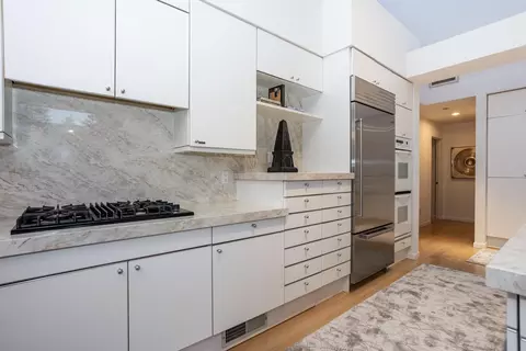 Kitchen - 7306 Hillcrest Dr, Modesto, CA 95356 photo 4 of 5