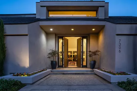 Entry Way - 7306 Hillcrest Dr, Modesto, CA 95356 photo 1 of 3