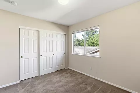 Bedroom - 3044 Florinda Ln, Davis, CA 95618 photo 6 of 8