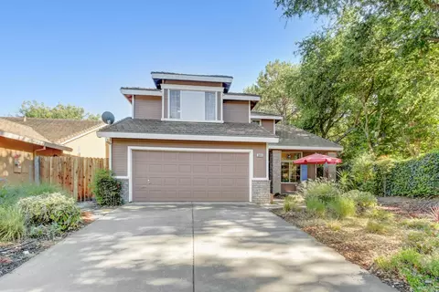 Exterior - 3044 Florinda Ln, Davis, CA 95618 photo 6 of 8
