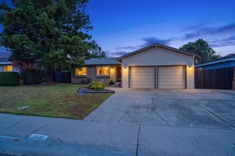 3735 Hillcrest Ln, Sacramento, CA 95821