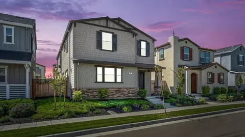 80 E Cortona Ct, Tracy, CA 95391