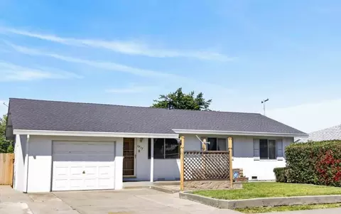 6717 Whitsett Dr, North Highlands, CA 95660