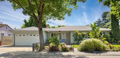 3805 Bonnie Ln, Stockton, CA 95204