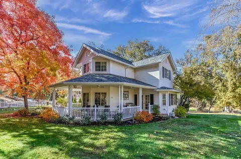 981 Chardonnay Ct, Murphys, CA 95247
