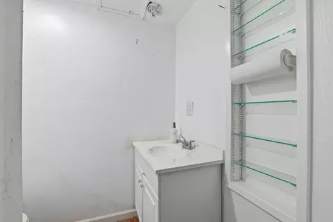 Bath - 4061 Cedar Dr, Georgetown, CA 95634 photo 6 of 6