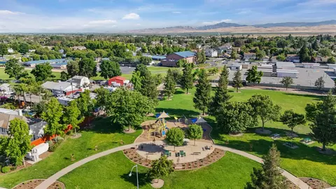 View/Area - 235 La Monte Ln, Tracy, CA 95377 photo 2 of 6