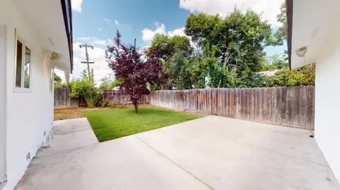Exterior - 3279 Cherokee Ave, Merced, CA 95340 photo 2 of 3