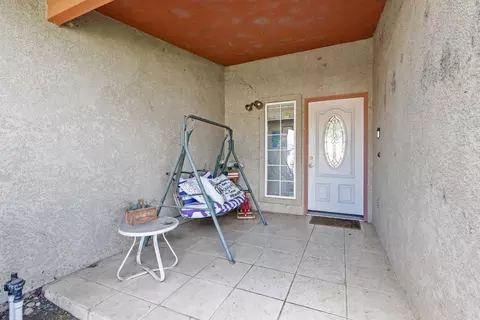 2106 Silverock Rd, Riverbank, CA 95367 photo 4