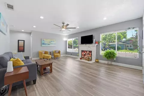 8565 Balboa Ave, Stockton, CA 95209