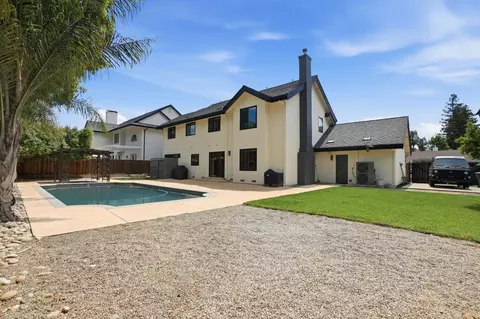 Exterior - 909 Opal Ln, Ripon, CA 95366 photo 9 of 12