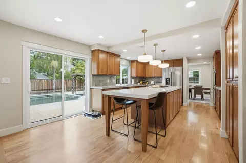 Kitchen - 909 Opal Ln, Ripon, CA 95366 photo 4 of 7