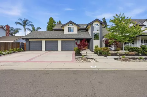 909 Opal Ln, Ripon, CA 95366