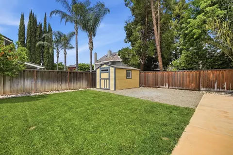 Exterior - 909 Opal Ln, Ripon, CA 95366 photo 8 of 12