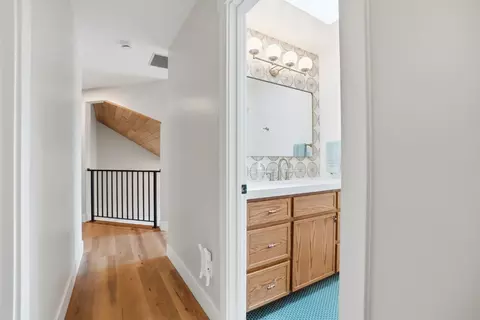 Entry Way - 909 Opal Ln, Ripon, CA 95366 photo 6 of 7